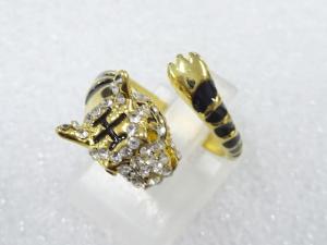 クリスタル　指輪(10号)